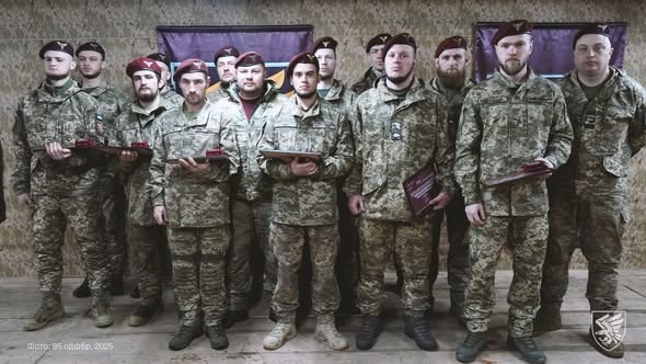 «Жодної надії ворогу»: Поліські десантники отримали заслужені нагороди