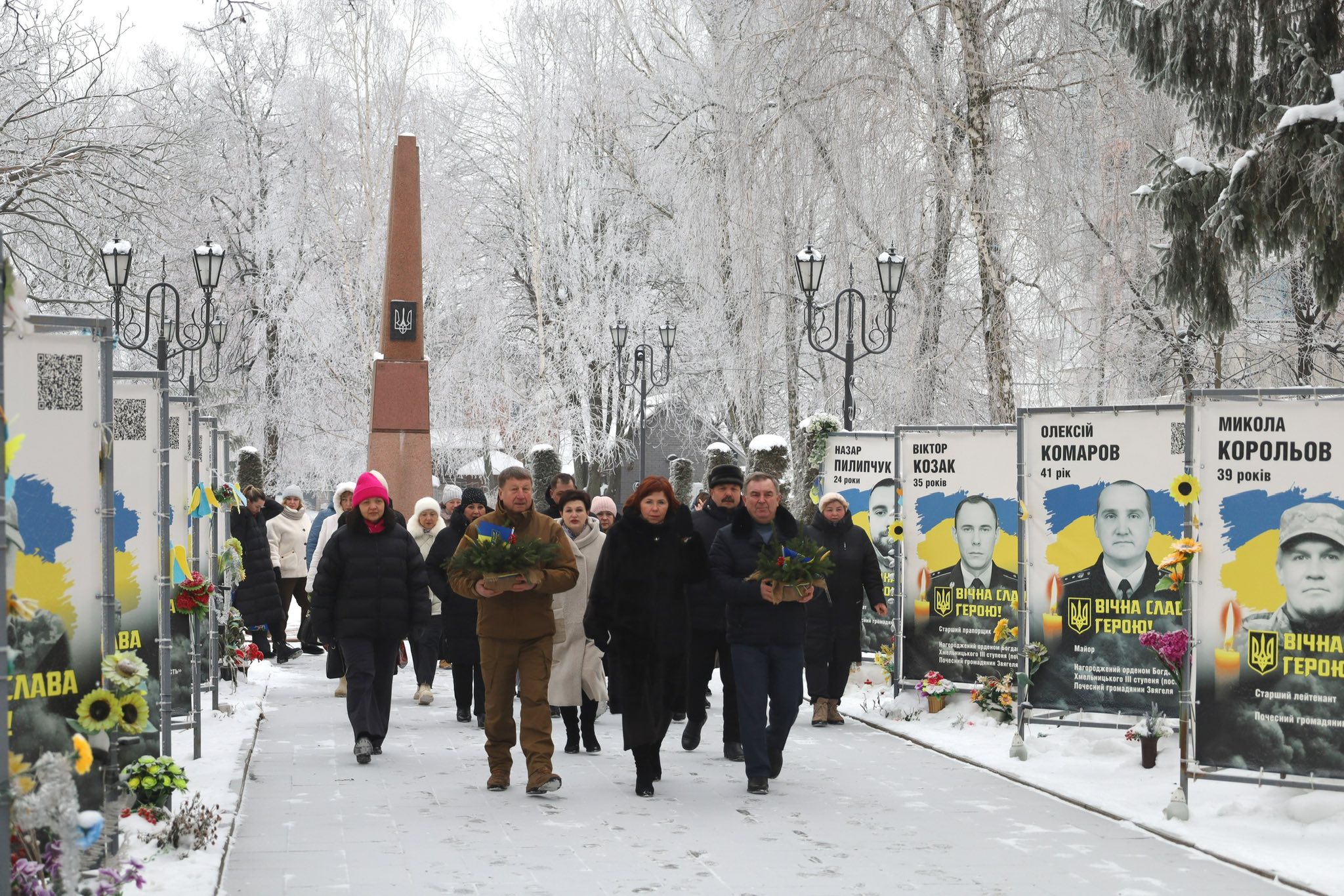 У Звягелі відбулися церемонії покладання квітів до меморіальних місць з нагоди Дня Соборності України