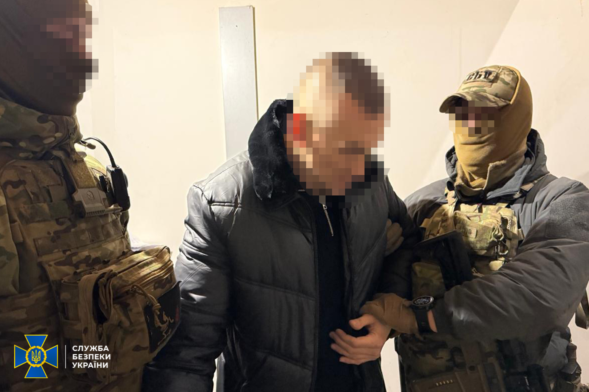 У Житомирі та ще кількох містах України викрила підпільну мережу фейкового «народовладдя» та повідомила про підозру його лідеру