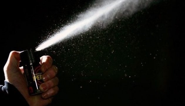 На Крошні в Житомирі неповнолітні розпилили сльозогінний газ в магазині