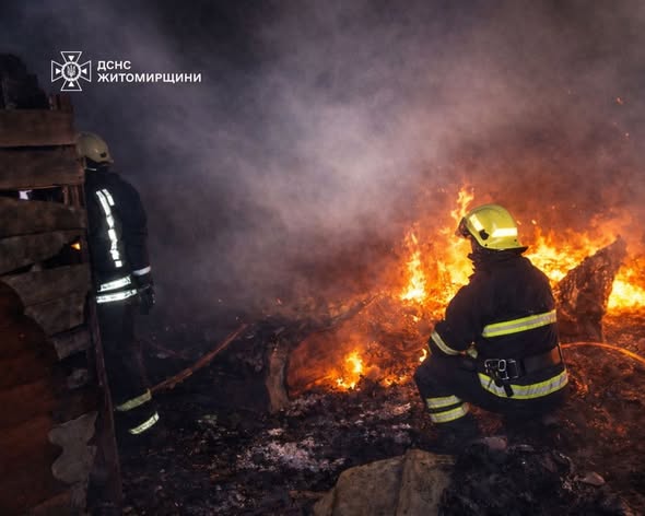 На Житомирщині за минулу добу загасили 4 пожежі у господарчих будівлях