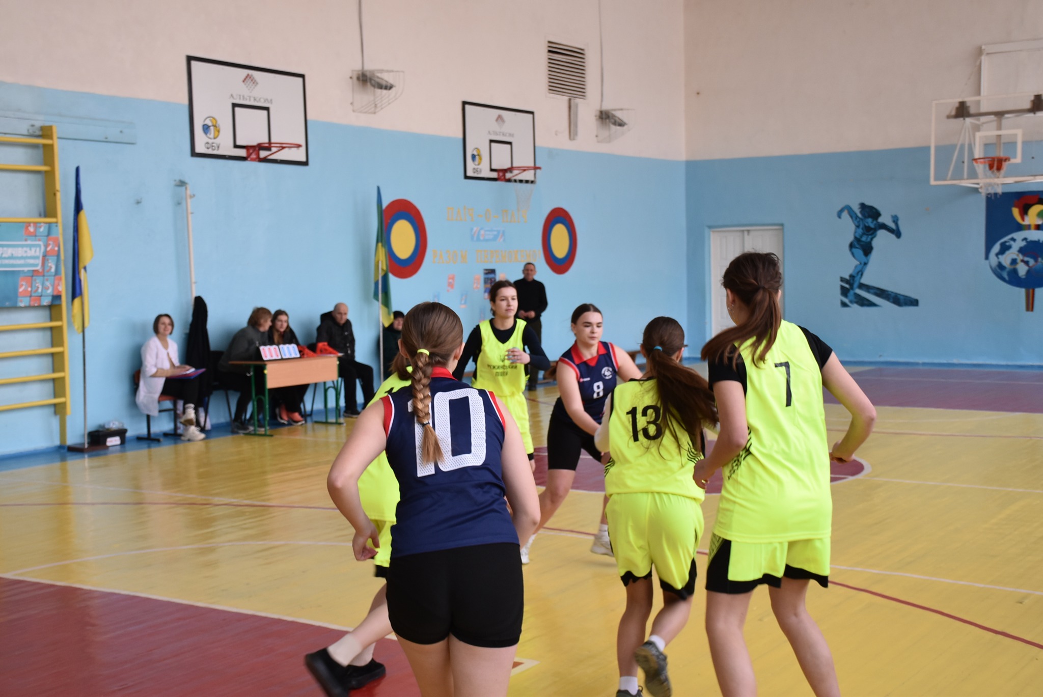 У Бердичеві відбулися спортивні зустрічі з баскетболу в межах ІІІ районного етапу Всеукраїнських змагань «Пліч-о-пліч. Всеукраїнські шкільні ліги»