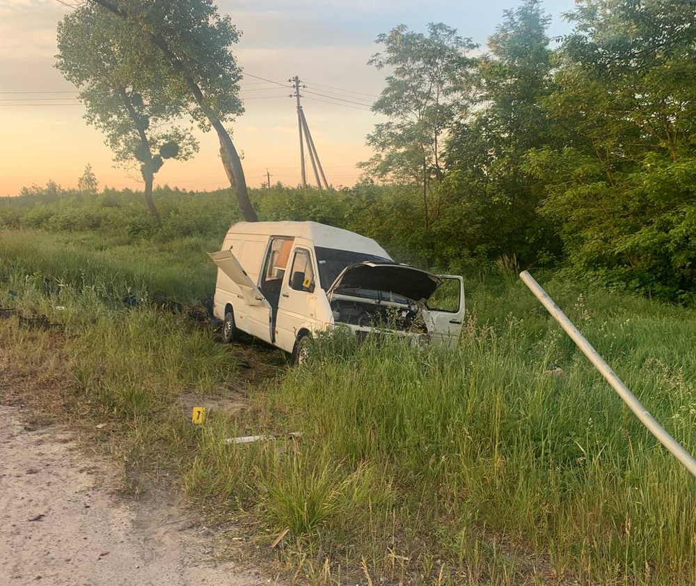 Поблизу Березівки сталося зіткнення автопоїзду з автомобілем Volkswagen, один з водіїв загинув на місці