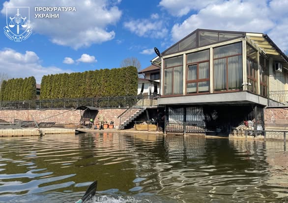 У Житомирі обстежили узбережжя річки Тетерів з метою фіксації ознак неправомірної забудови