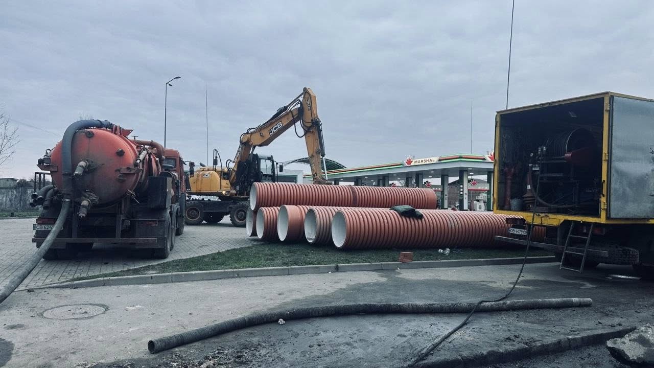 Працівники КП «Житомирводоканал» завершили ремонт колектора: водопостачання до мікрорайону Крошня відновлено