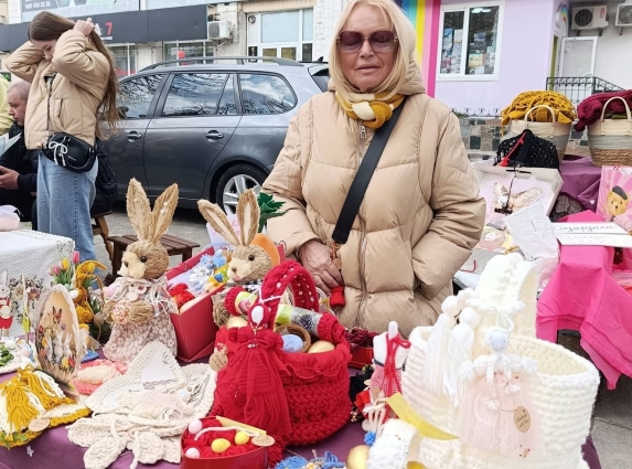 У Звягелі відбувся Великодній ярмарок на підтримку військових та їх родин