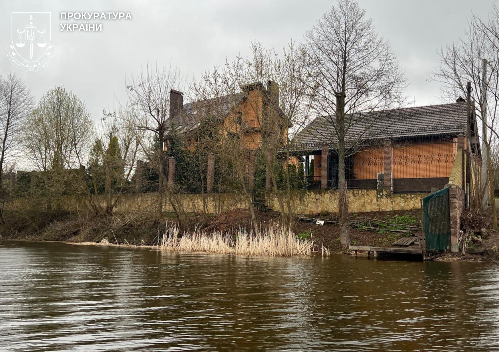 Прокуратура продовжує вживати заходи з метою забезпечення безперешкодного доступу громадян до водних об’єктів