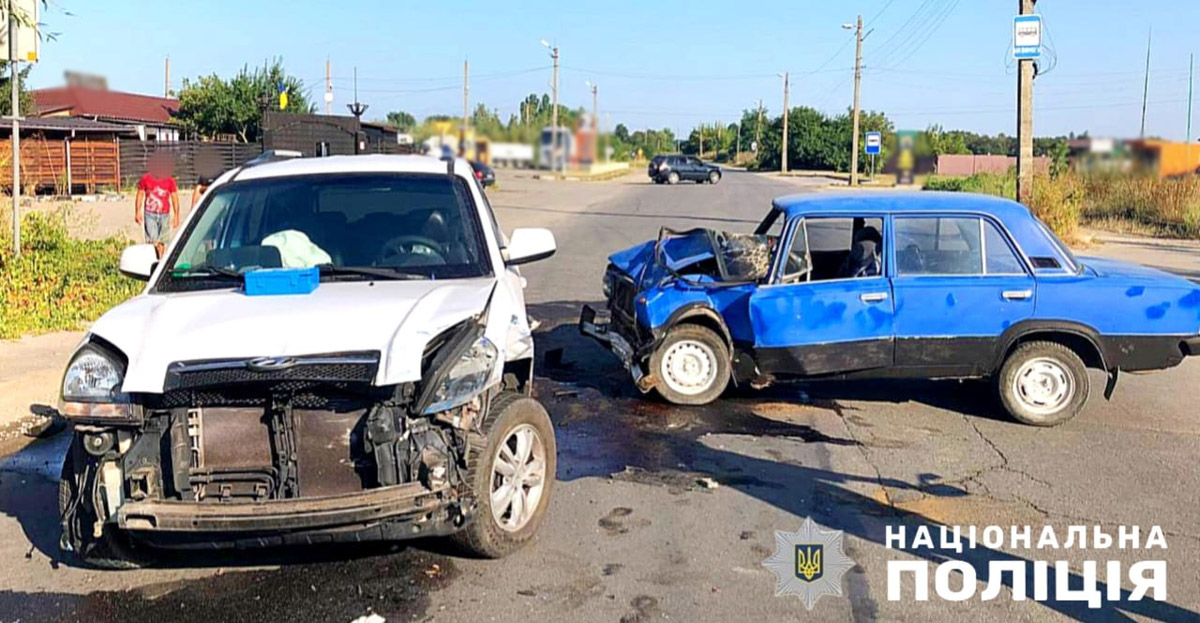 У Бердичеві нетверезий водій вчинив ДТП: постраждав 82-річний пасажир кросовера