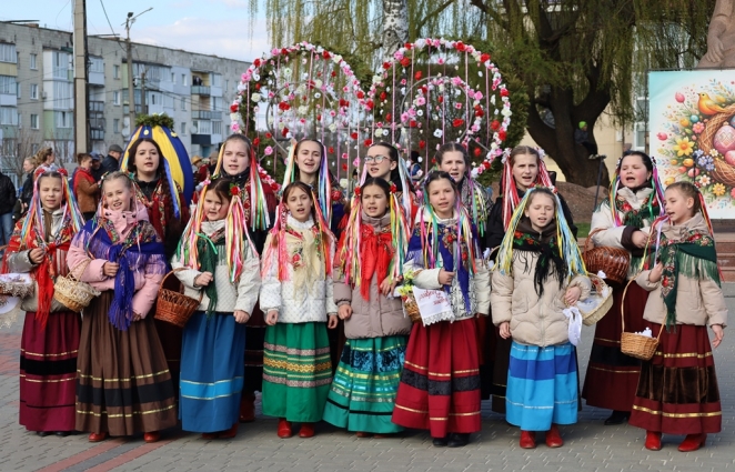 Звягель поринув в атмосферу великодніх гаївок та поліських традицій