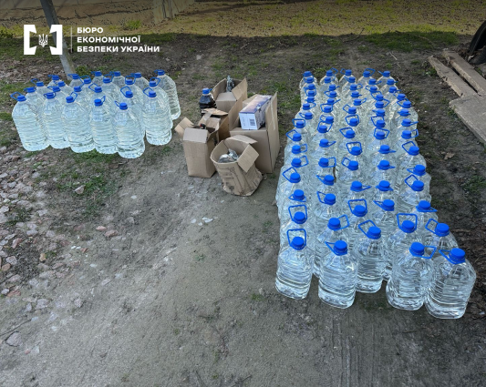 У Київській та Житомирській областях викрили підпільне виготовлення алкоголю