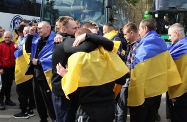 73-й обмін: Україна повернула з неволі 193 Захисників