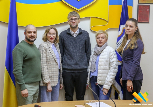 «ЗАМАЛЮЙ»: у Житомирі стартував проєкт проти наркореклами та залучення підлітків до диверсій