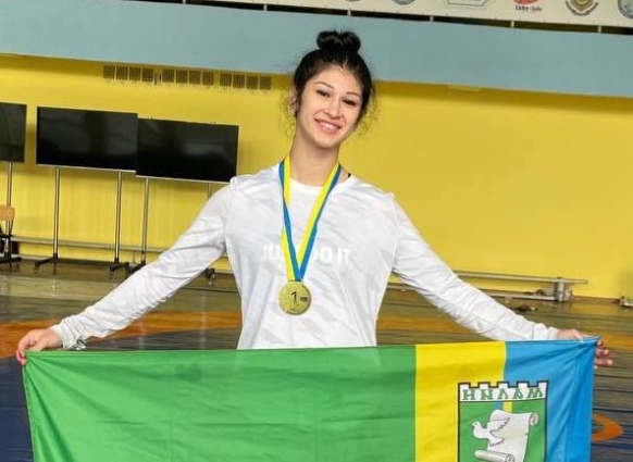 Спортсменка з Малинщини виборола «золото» та звання чемпіонки України з вільної боротьби