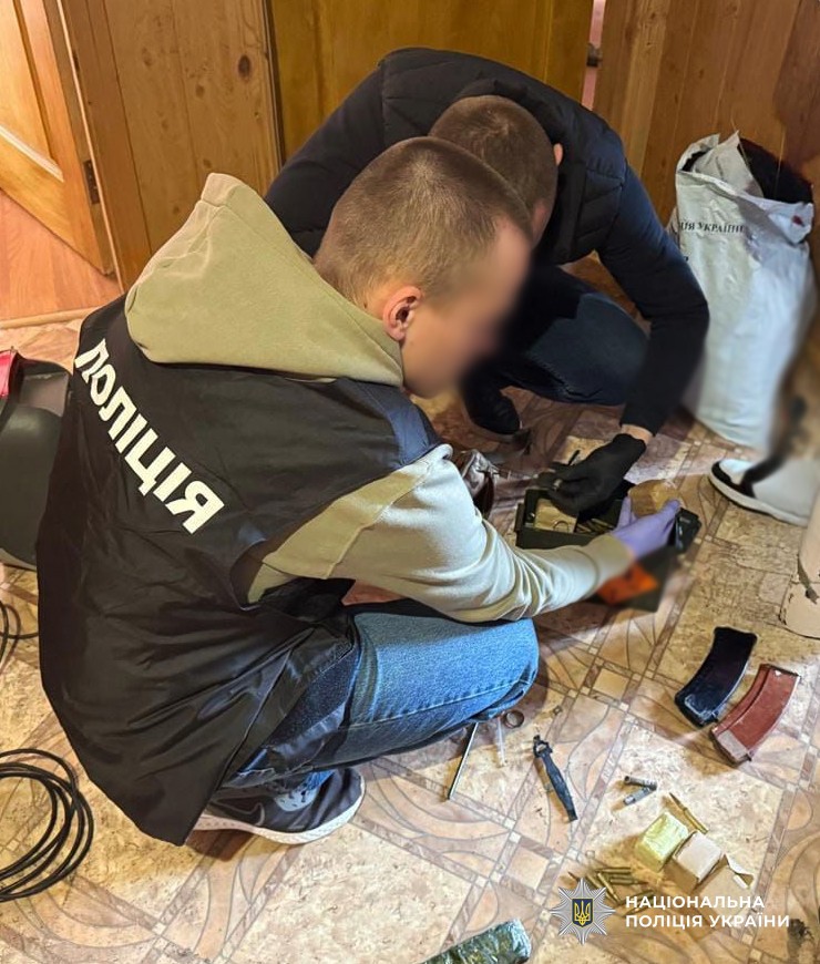 У Житомирському районі судитимуть 40-річного торговця зброєю, боєприпасами та наркотиками