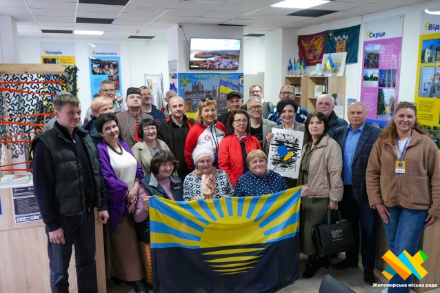 Спортивне обладнання від делегації з Чехії — маріупольським дітям Житомирської громади