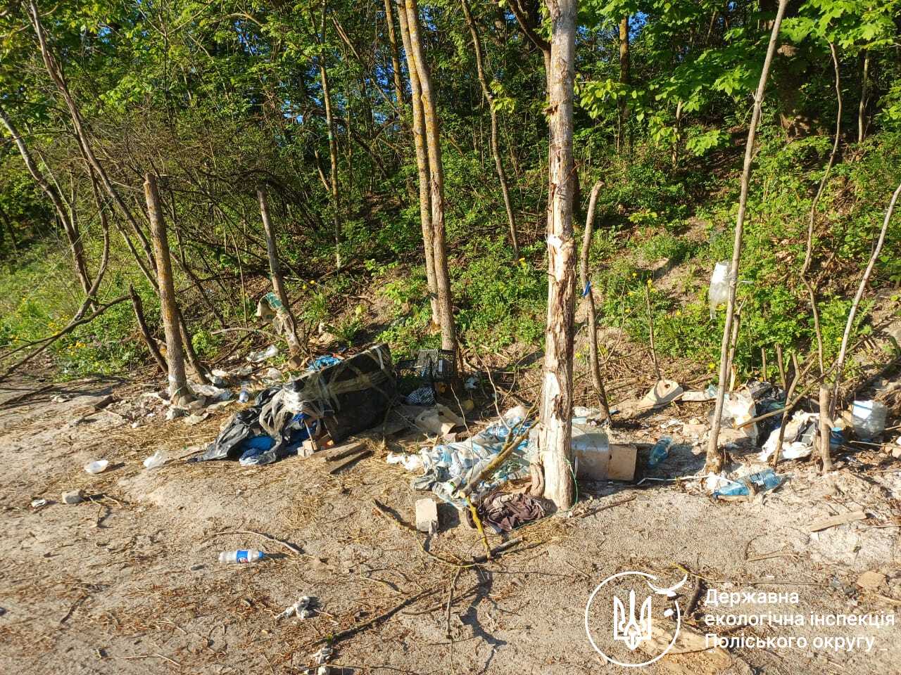 Екоінспекторами виявлено нові факти несанкціонованого розміщення відходів в Житомирській громаді