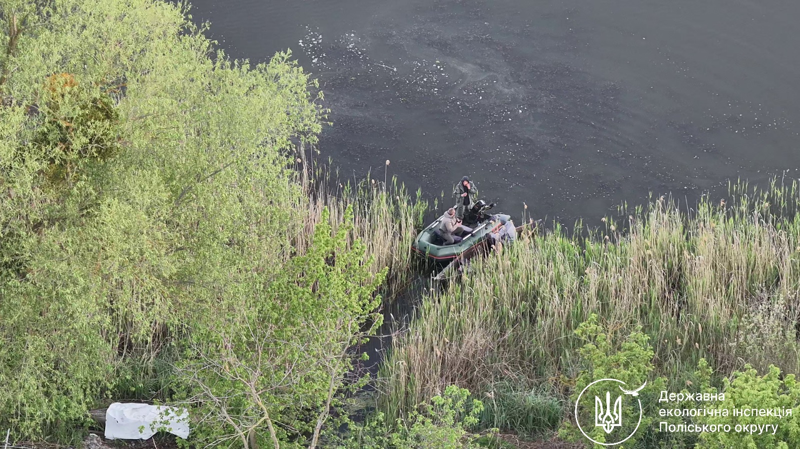 На Житомирщині екоінспектори за допомогою БПЛА виявили порушення нерестової заборони та вилучили 750 метрів сіток