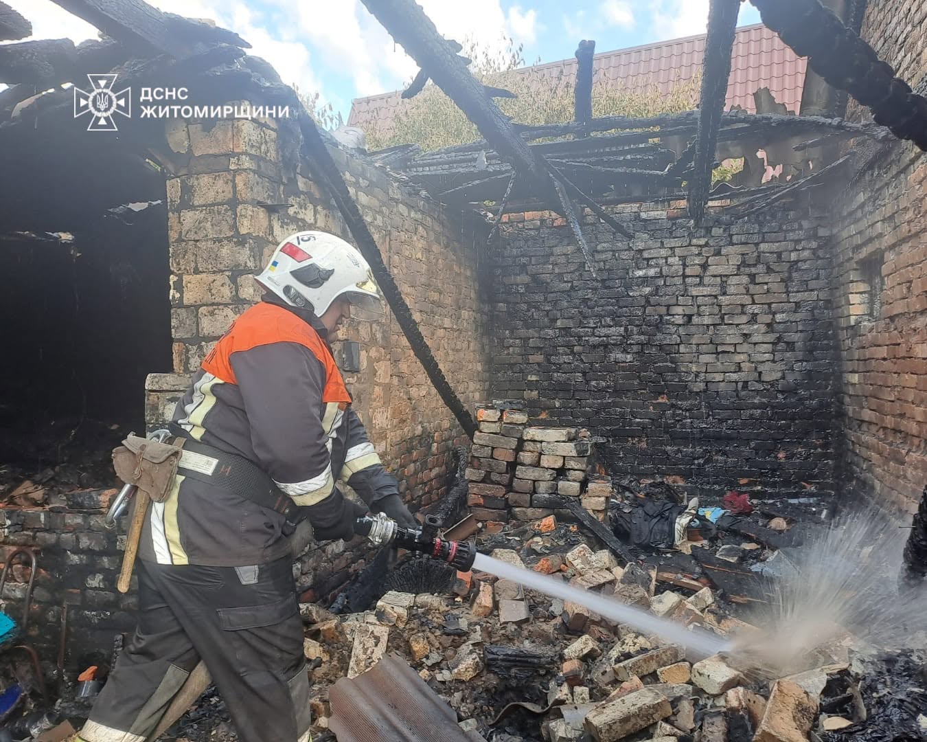У Баранівці під час пожежі в будинку загинув 59-річний чоловік