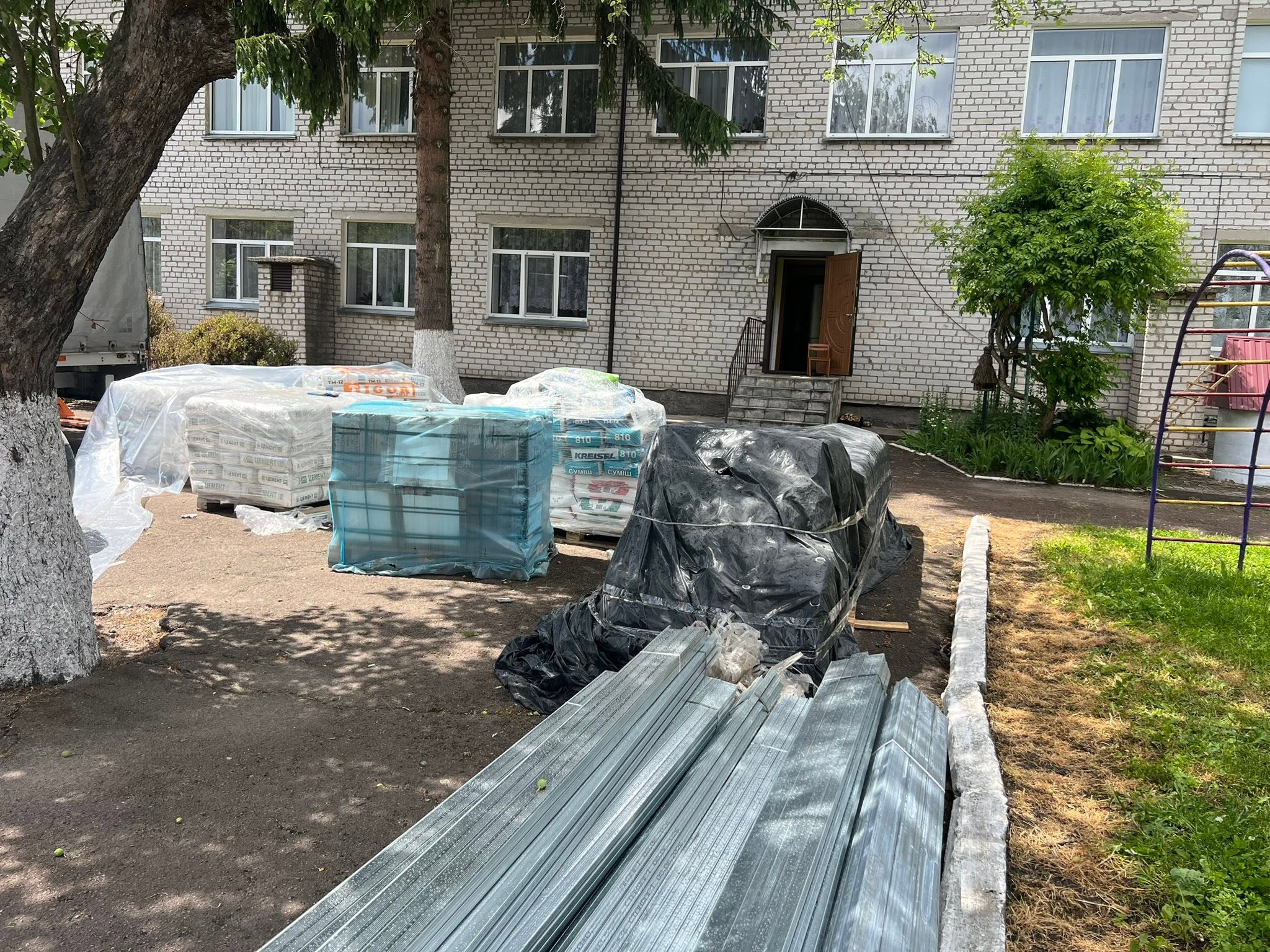 У Чуднівському дитячому садочку «Зірочка» розпочали ремонт укриття