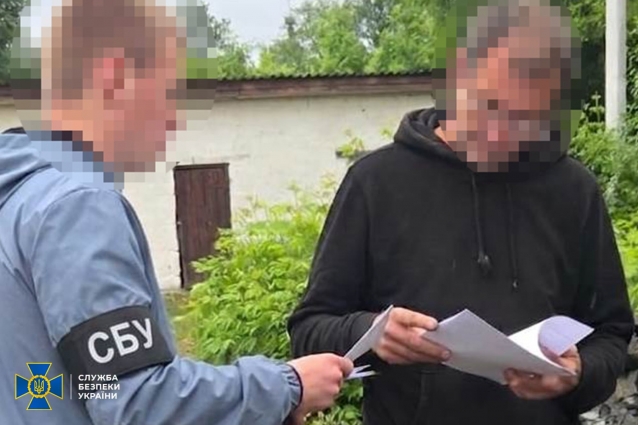 На Житомирщині викрили двох проросійських агітаторів: один із них закликав «мочити» ЗСУ ФАБ-ами, інший заперечував звірства рашистів у Бучі та бажав їм «миру і добра»