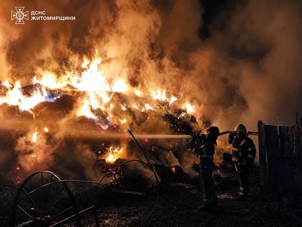 На Житомирщині за минулу добу рятувальники ліквідували чотири пожежі в житловому секторі