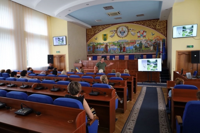 У Звягелі відбулась зустріч з родинами загиблих захисників і захисниць України