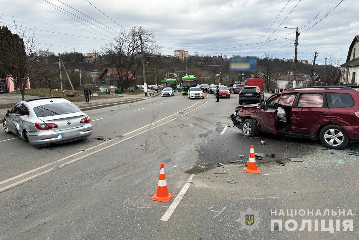 В ДТП на вулиці Чуднівській в Житомирі постраждали троє жінок, вони в лікарні