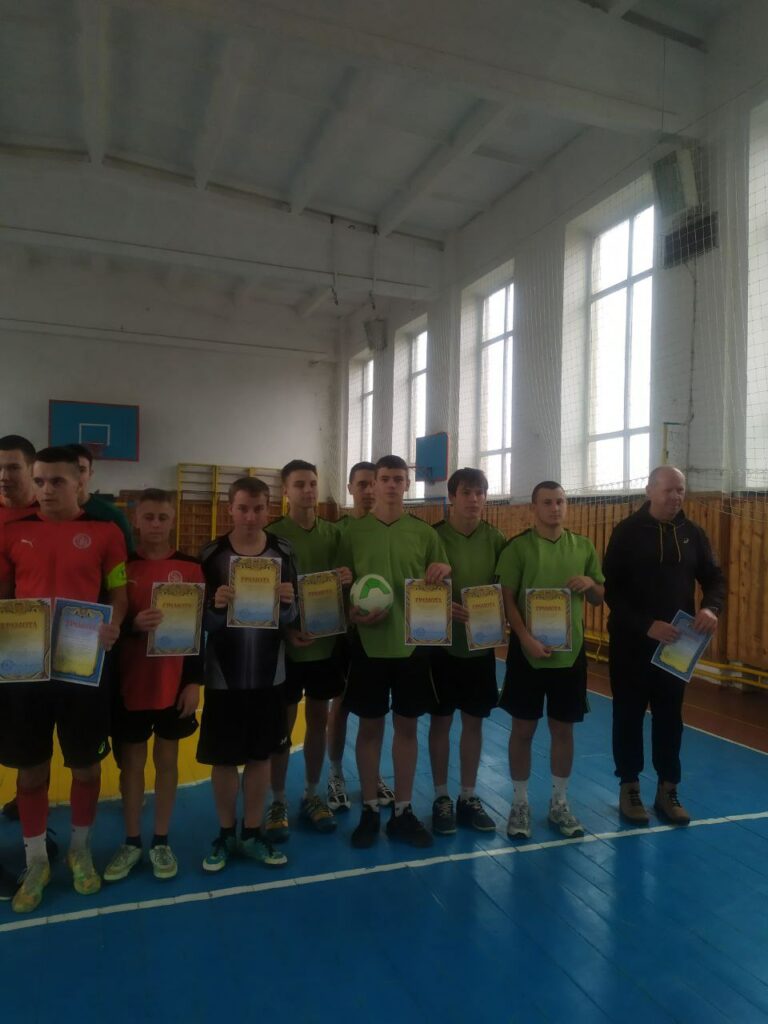 У Любарській громаді триває ІІ етап змагань з масового футболу у рамках Всеукраїнських шкільних ліг «Пліч-о-пліч»