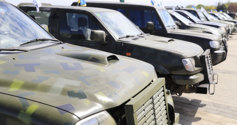 Військовим передадуть 4 позашляховика, які конфіскували в рамках кримінального провадження