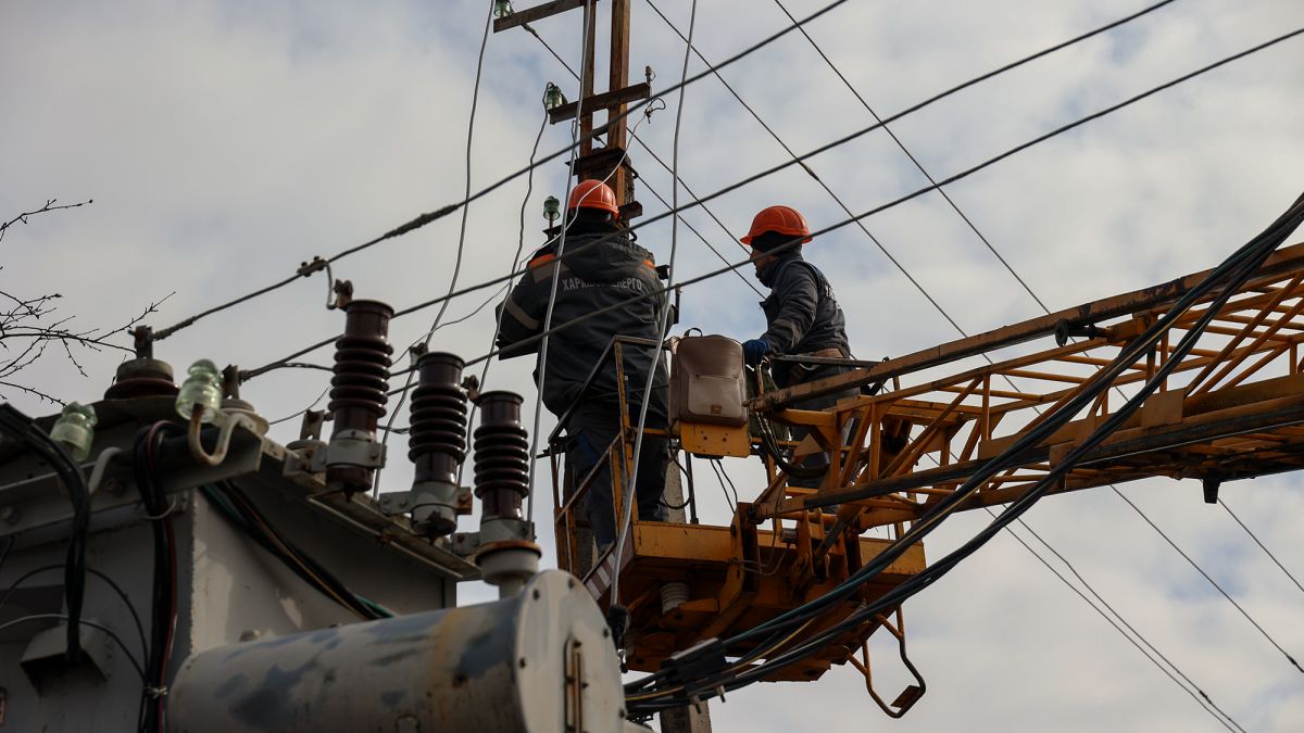 Через грозу застосували аварійні відключення в Бердичівському районі. Без електроенергії 13 населених пунктів