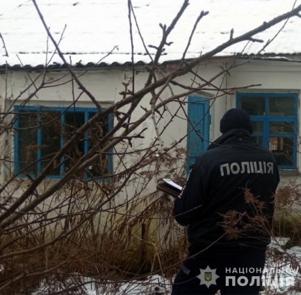 На Чуднівщині 50-річний чоловік під час суперечки вдарив гостя прцеляновою статуеткою: односелець помер в лікарні