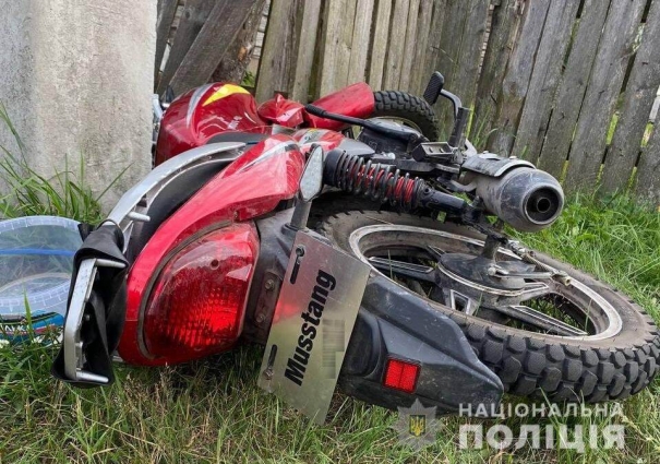 У Звягельському районі в ДТП травмувався 9-річний хлопчик: дитина впала з мотоцикла