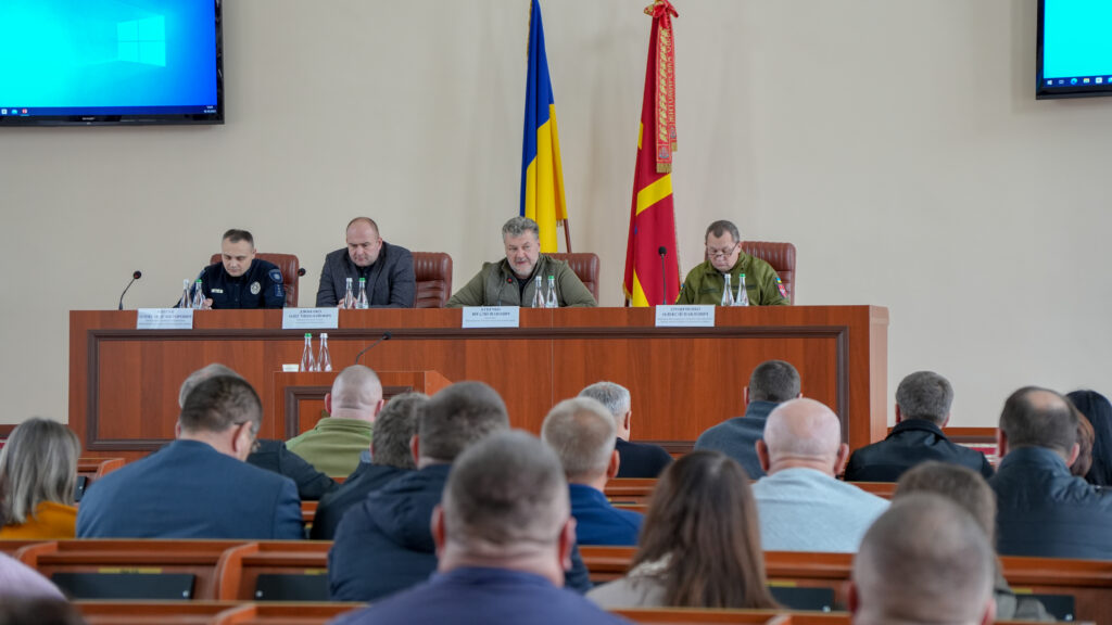 Ротація особового складу та розвиток ешелонової оборони: у Житомирі відбулась нарада щодо обороноздатності та стійкості регіону