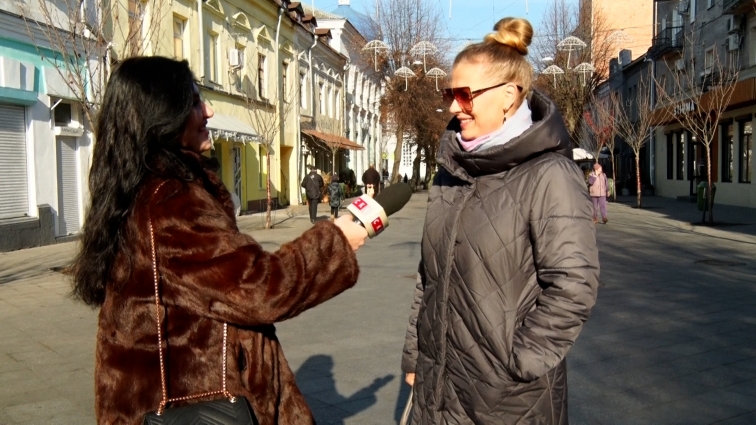 Яку пораду житомиряни дали б собі в молодості: бліц-опитування (ВІДЕО)