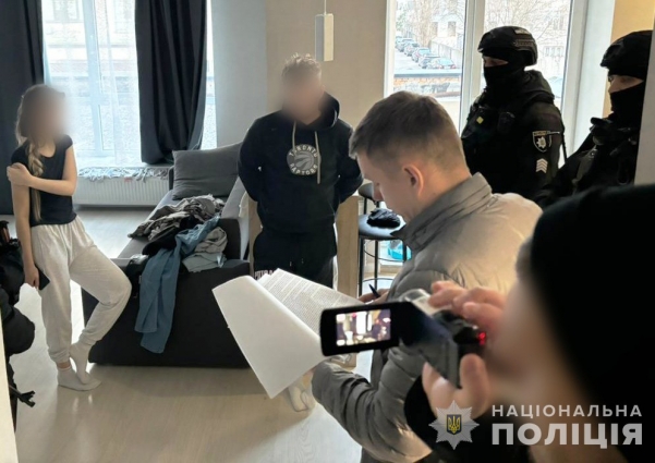 Привласнювали віртуальні активи під приводом онлайн-заробітку: у Києва затримали членів злочинної організації, серед них – жителі Житомирщини (ВІДЕО)