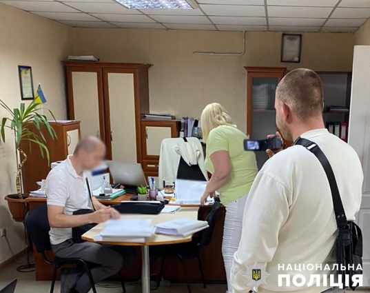 Привласнив понад мільйон гривень на реконструкції даху гімназії: на Звягельщині викрили керівника фірми