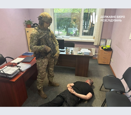 У Житомирі викрили «борців із наркотрафіком», які вимагали кошти у фармацевтичних компаній
