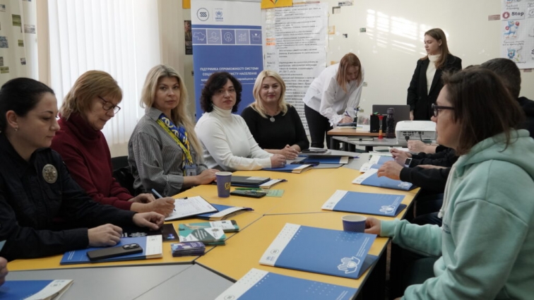 У Житомирському обласному центрі соціальних служб відбувся круглий стіл на тему домашнього насильства