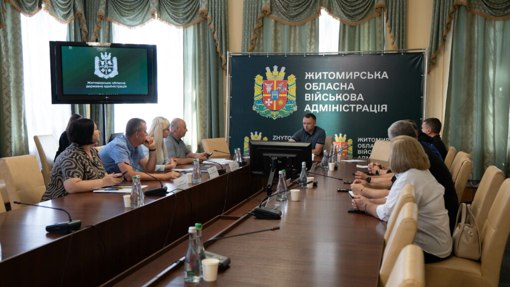 На Житомирщині обговорили функціонування та облаштування місць тимчасового проживання на базі закладів освіти