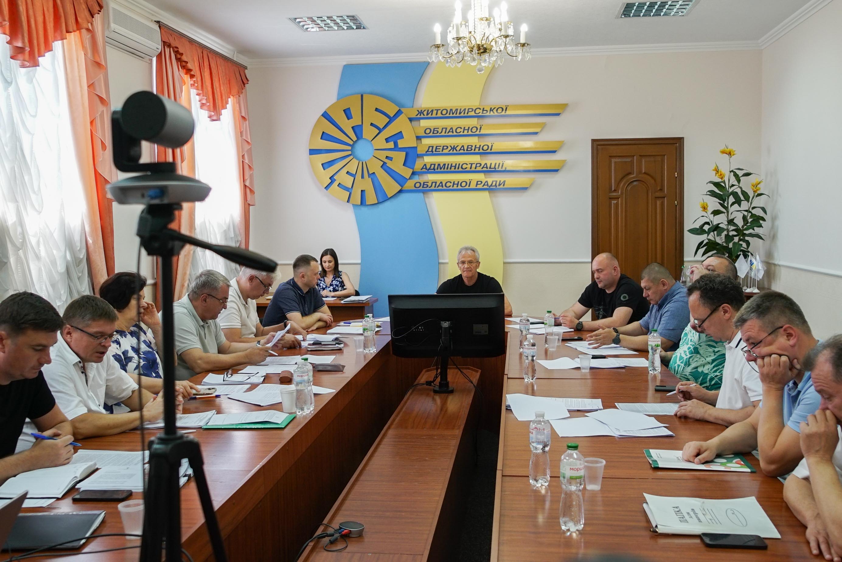 Надання медичних послуг неповнолітнім та створення психіатричного відділення: у Житомирі відбулось засідання комісії з питань охорони здоров’я
