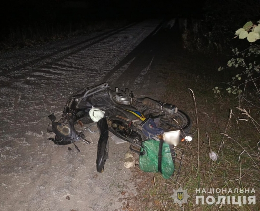 У Баранівській громаді нетвереза водійка Daewoo Lanos збила 72-річного мотоцикліста, чоловік в реанімації
