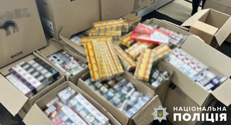 Продавали нелегальні цигарки: на Житомирщині поліція вилучила тютюнові вироби на понад 1 мільйон гривень