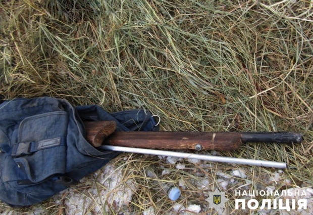 У двох жителів Житомирщини вилучили саморобну зброю та набої