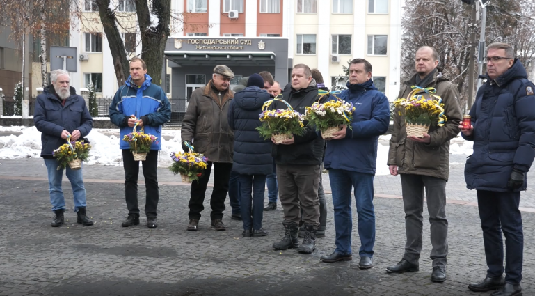 Естонці та представники влади України вшанували пам'ять жертв Голодоморів (ВІДЕО)
