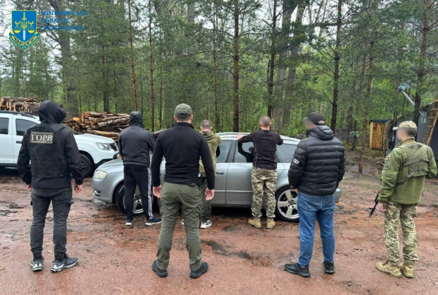 До суду скеровано справу щодо правоохоронця, який сприяв незаконному перетину держкордону України