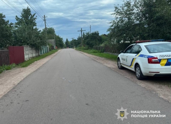 У Черняхові затримали 31-річного чоловіка, який поранив ножем знайомого: потерпілий в реанімації
