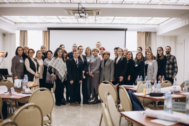 У Житомирі відбулося обговорення щодо впровадження Стратегії забезпечення права кожної дитини в Україні на зростання в сімейному оточенні у 2025-2028 роках
