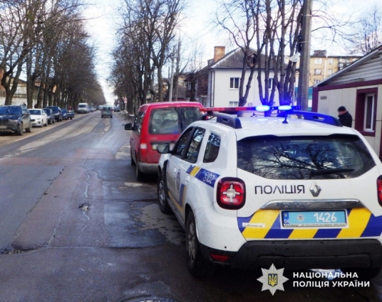 Керувала автомобілем попри заборону суду: у Житомирі затримали 35-річну жінку, яка причетна до низки правопорушень