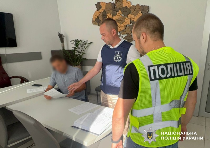 На Житомирщині керівник лікарні «заробив» понад 400 тис. грн на хворих: чоловік не повідомив про зламаний томограф, а пацієнтів відправляв у приватні клініки