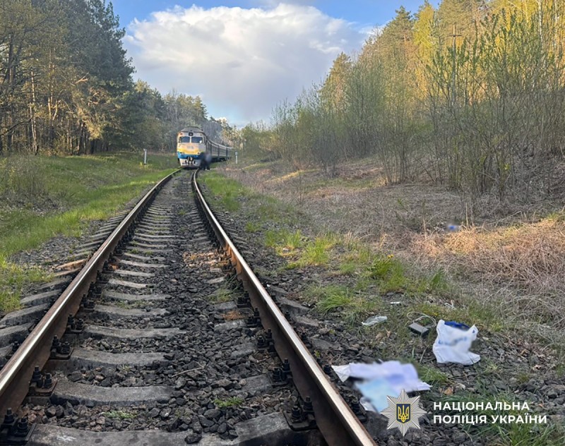 У Житомирському районі під потяг потрапила 21-річна жінка, вона в лікарні